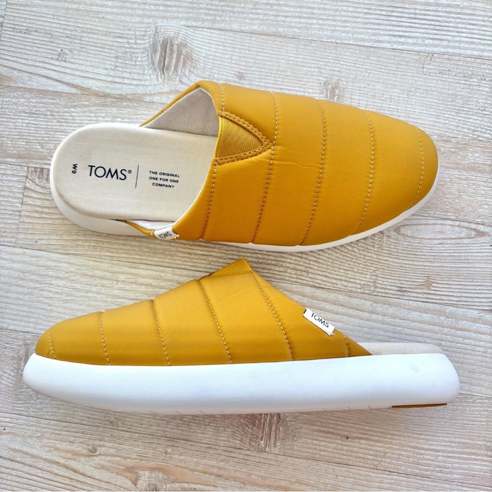 TOMS Alpargata Mallow Mule Slip On Shoes in Mustard and White Size 8.5